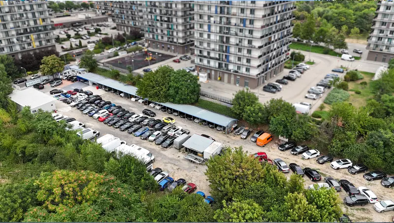 Parcul auto AutoKredit, imagine aeriană